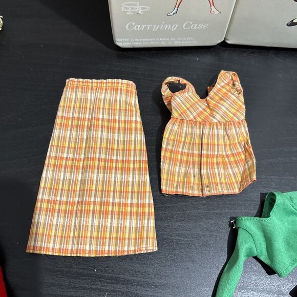 Vintage Barbie SKIPPER Doll 1963 and Case Clothes Shoes **READ DESCRIPTION - Picture 7 of 14